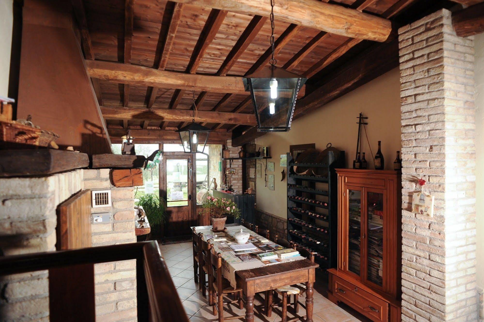 Agriturismo La Mora Assisi Exterior photo